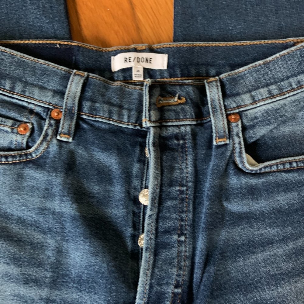 NWT Re/Done 70s Stove Pipe in True Indigo- Size 28 (NWT) - Picture 6 of 7